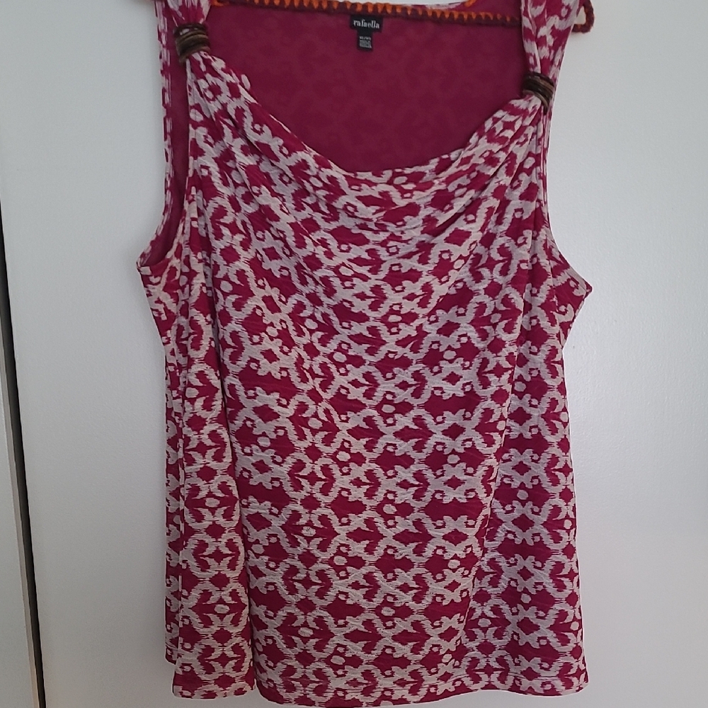 Tribal Fuchsia and White Patterned Tank Top